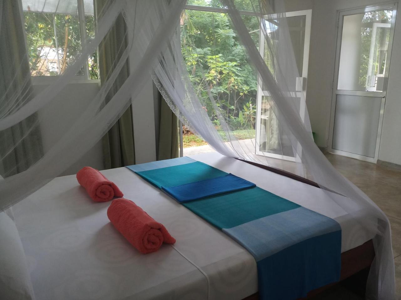 Lakvilla Hikkaduwa Buitenkant foto